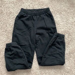 black brandy melville sweatpants